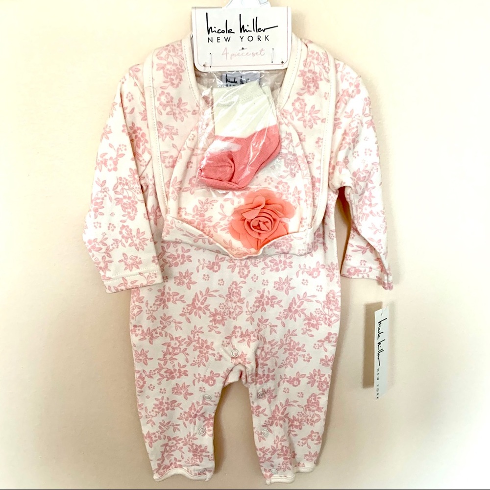NWT Nicole Miller 4pc footed bodysuit set